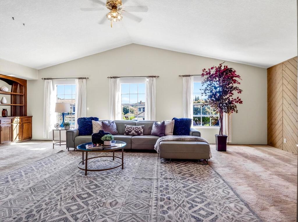 1075 Crosspoint Court Property Photo 11