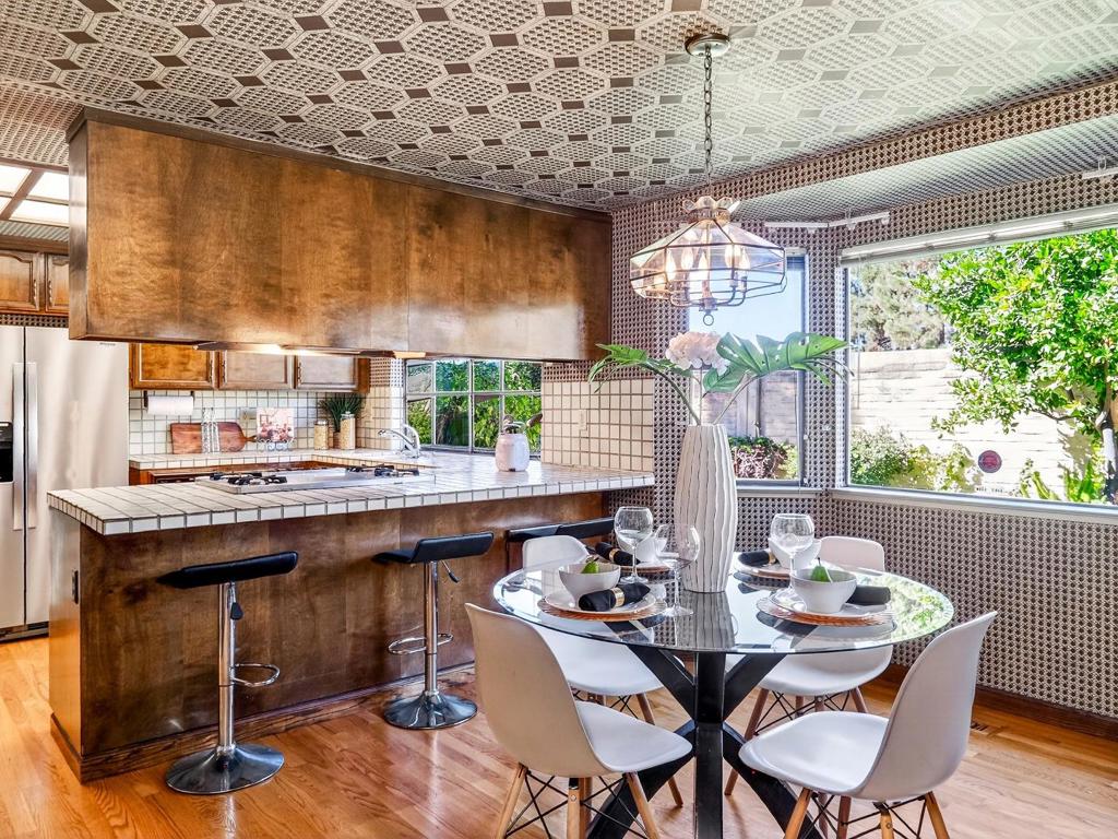 1075 Crosspoint Court Property Photo 14