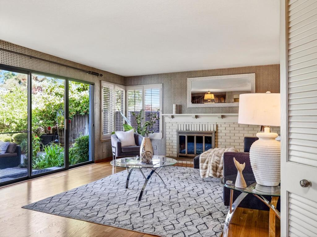 1075 Crosspoint Court Property Photo 16