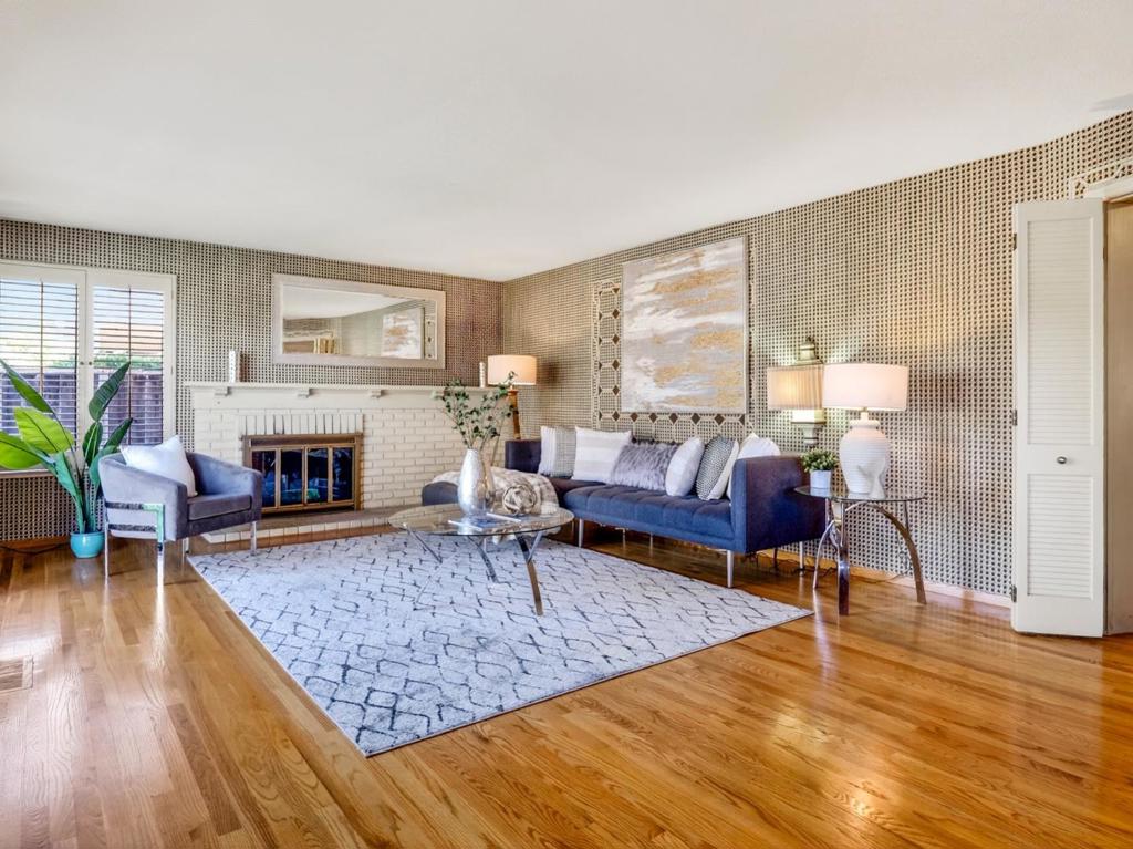 1075 Crosspoint Court Property Photo 17