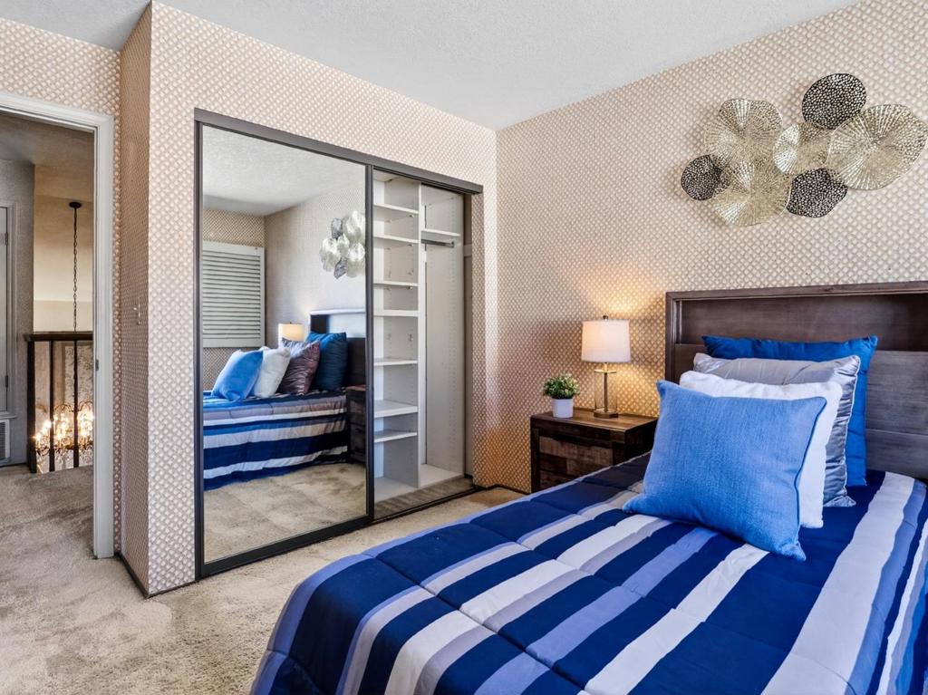 1075 Crosspoint Court Property Photo 25