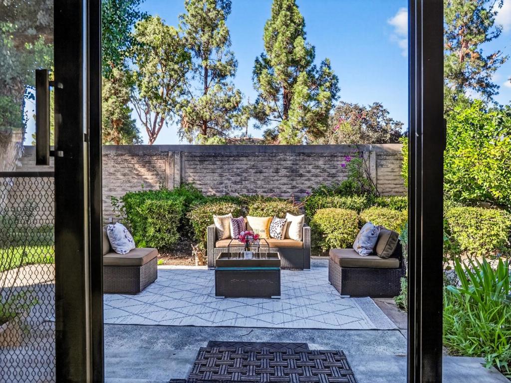 1075 Crosspoint Court Property Photo 27