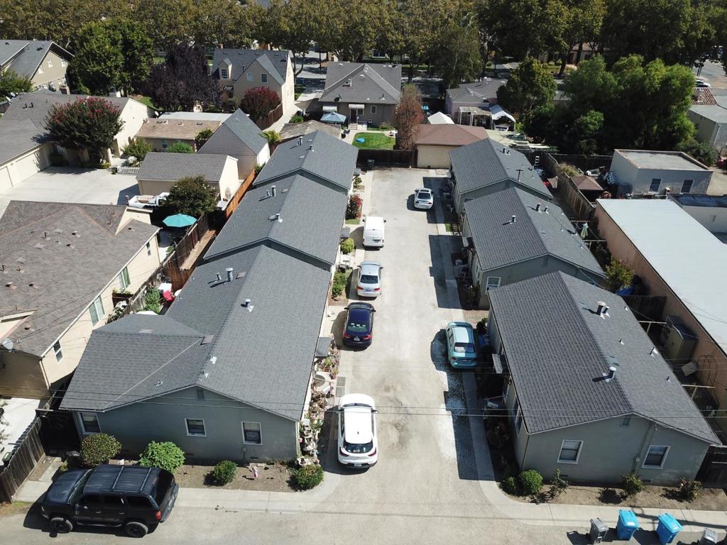 16 Hodel Court Property Photo 1