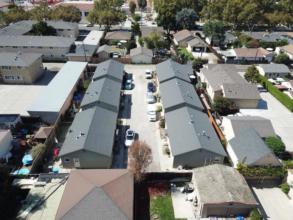 16 Hodel Court Property Photo 29