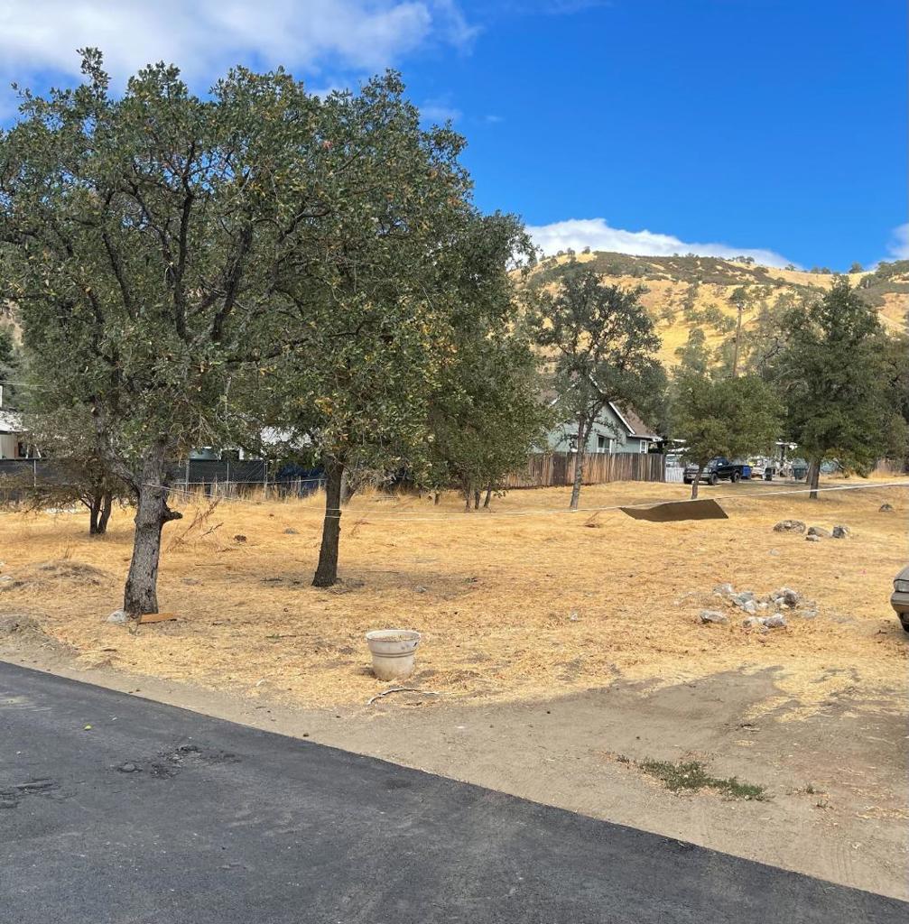 2862 9th Street Property Photo 2