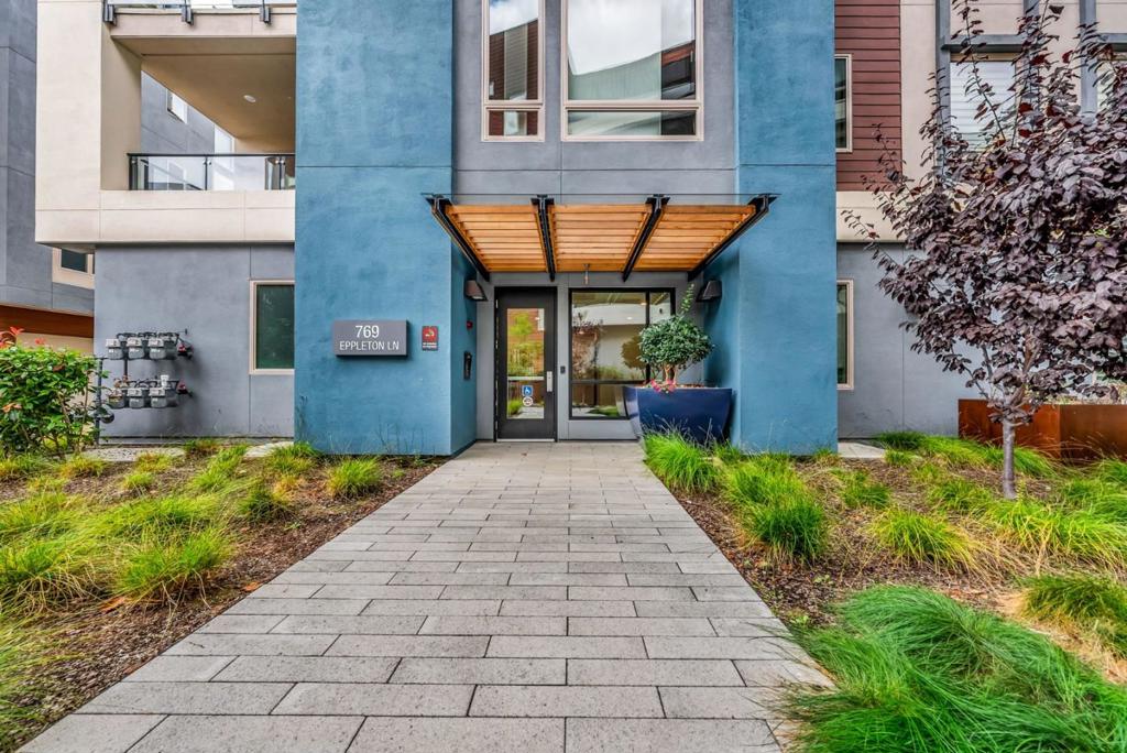 769 Eppleton Lane 302 Property Photo 1