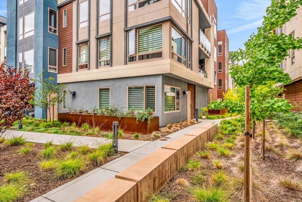 769 Eppleton Lane 302 Property Photo 3