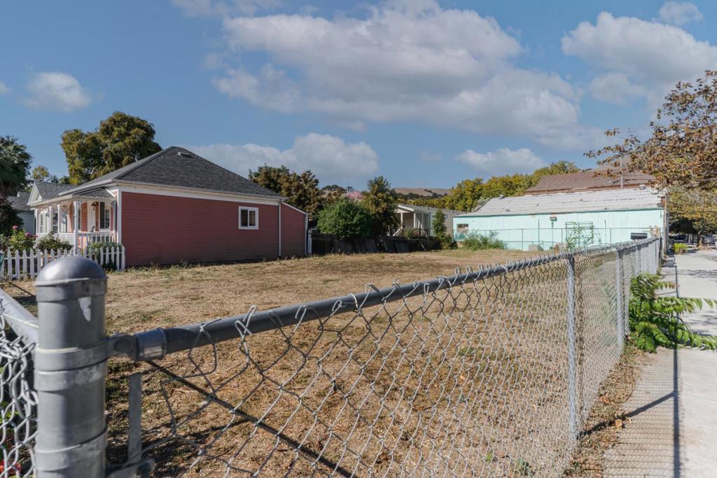 185 J Street Property Photo 2
