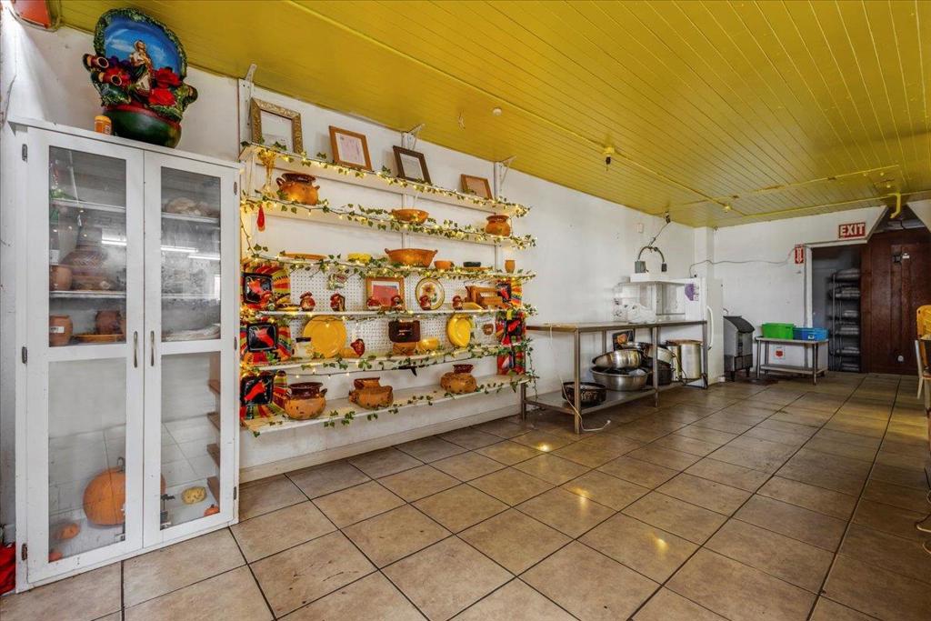326 Alta Street Property Photo 21