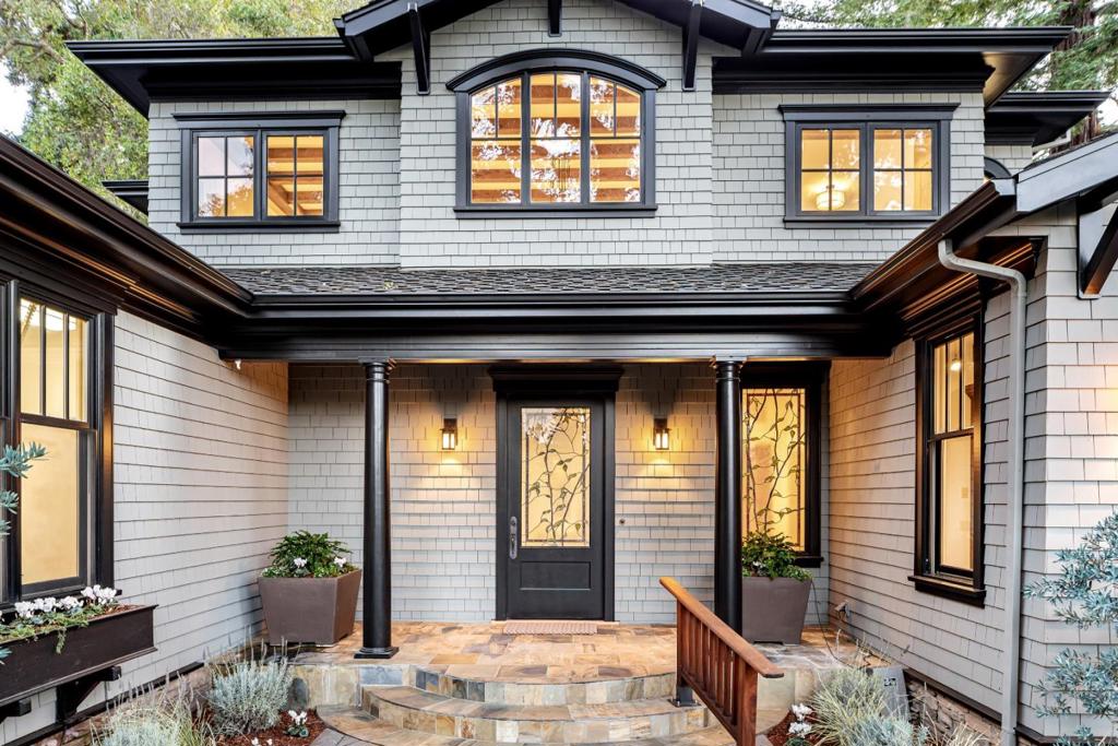 1224 Whitaker Way Property Photo 2