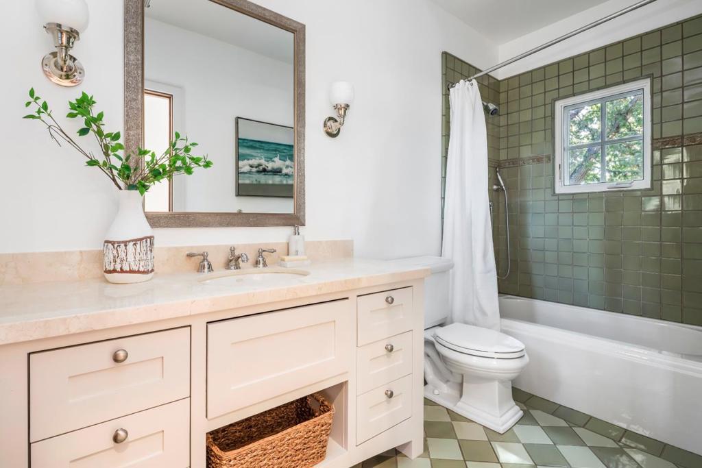 1224 Whitaker Way Property Photo 15