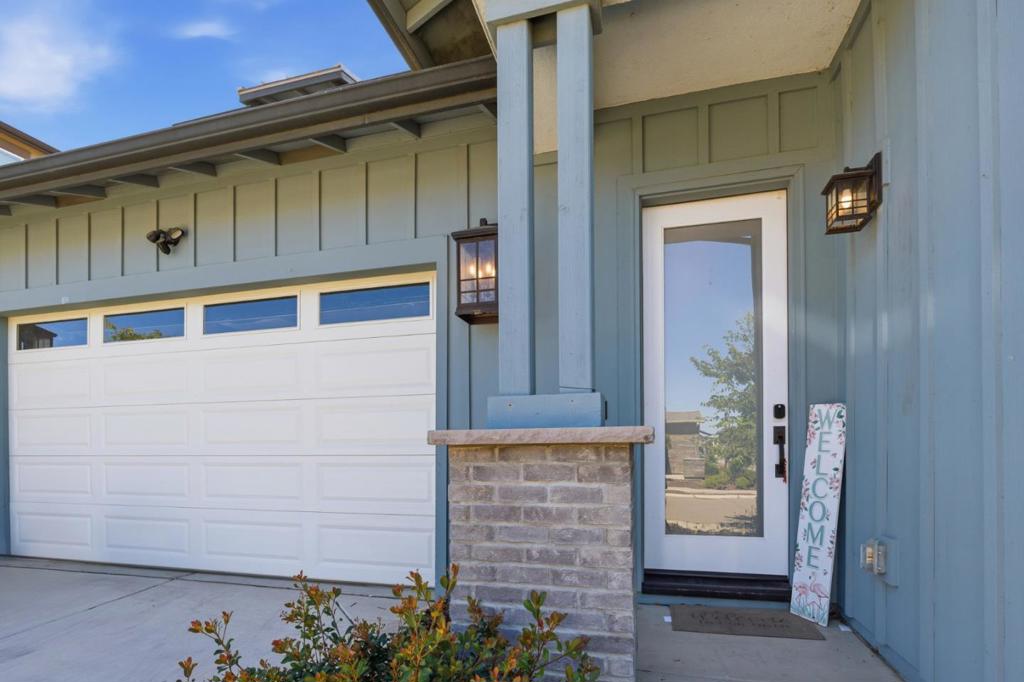 17214 Bowling Court Property Photo 4