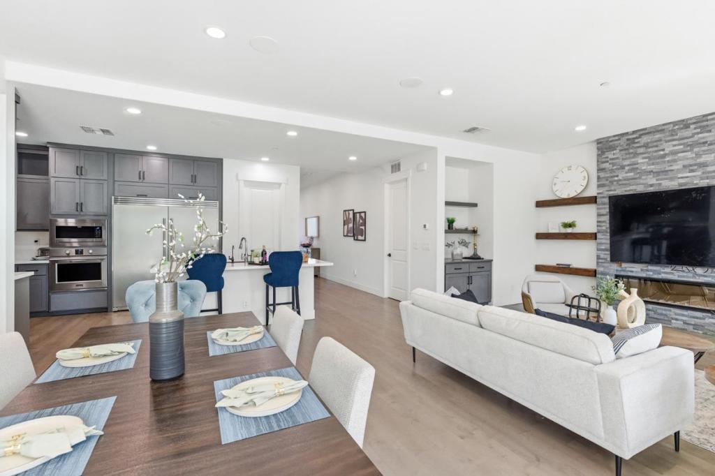 17214 Bowling Court Property Photo 15