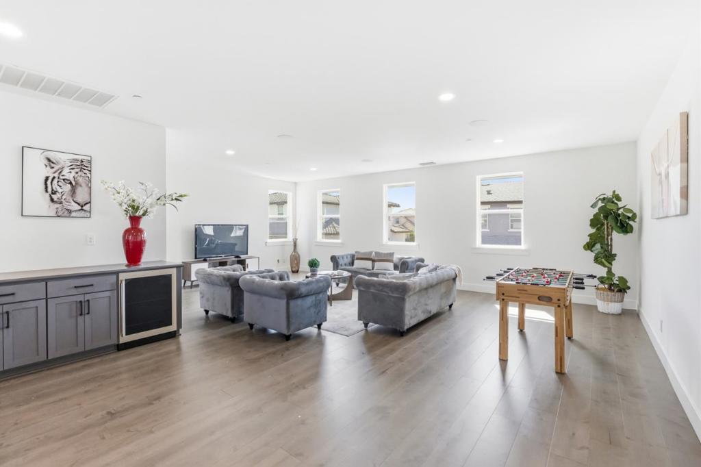 17214 Bowling Court Property Photo 31