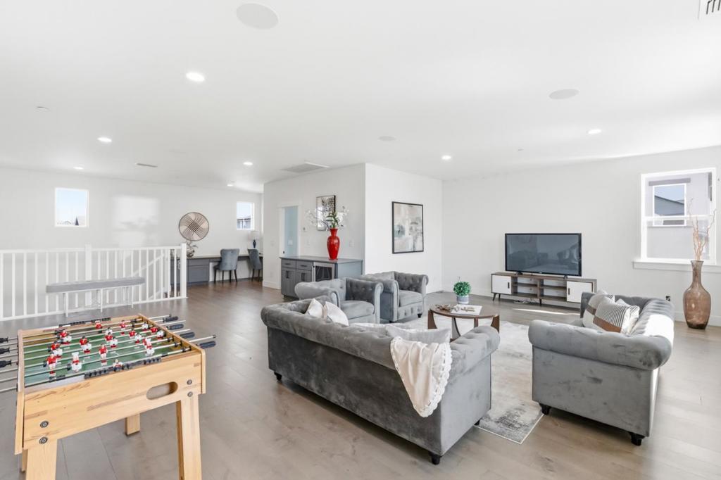 17214 Bowling Court Property Photo 32