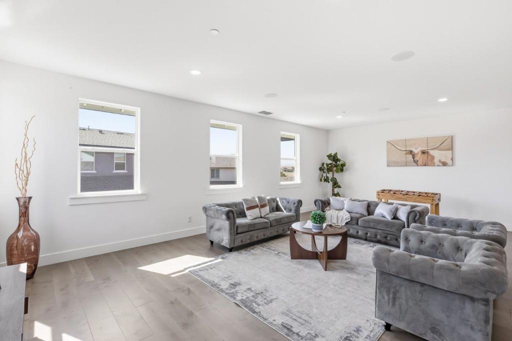 17214 Bowling Court Property Photo 35