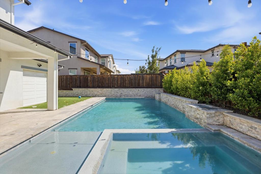 17214 Bowling Court Property Photo 77