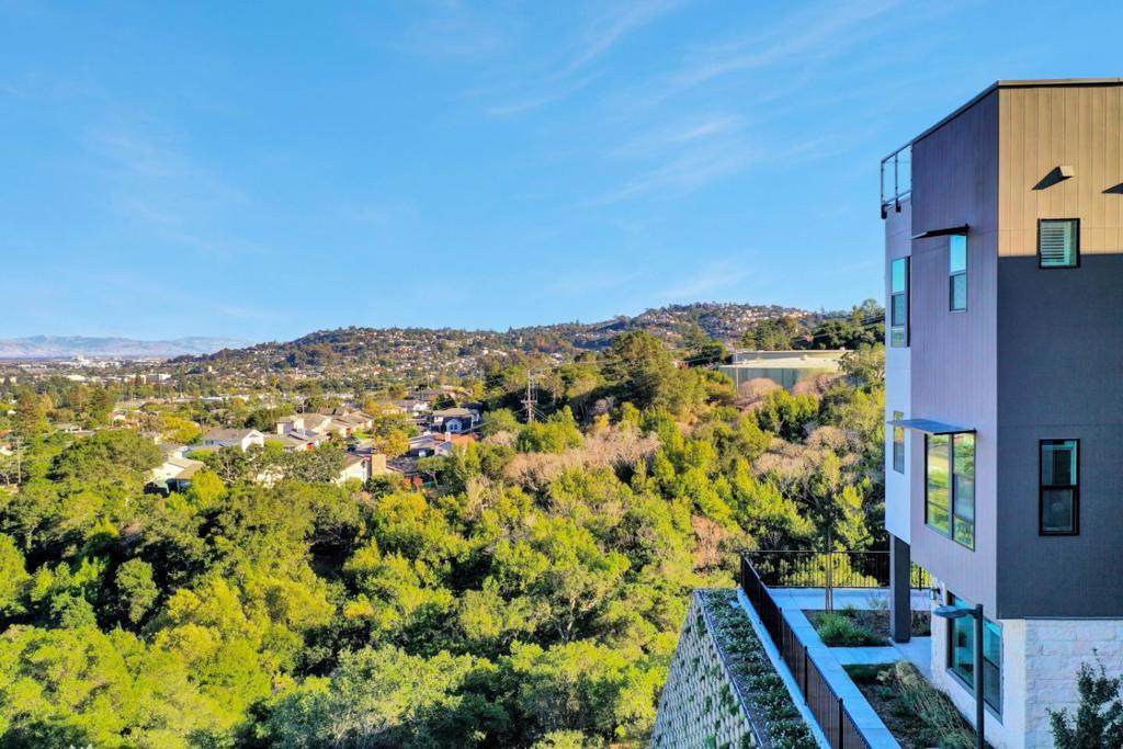 2500 Sage Street Property Photo 7