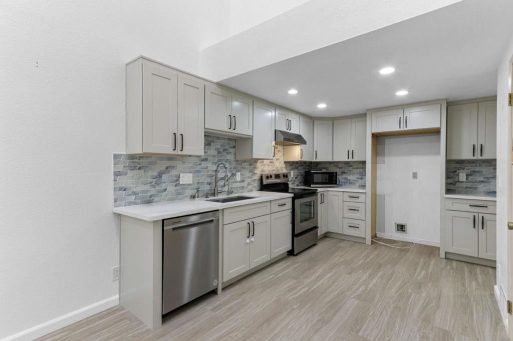 2625 Yerba Vista Court Property Photo 12