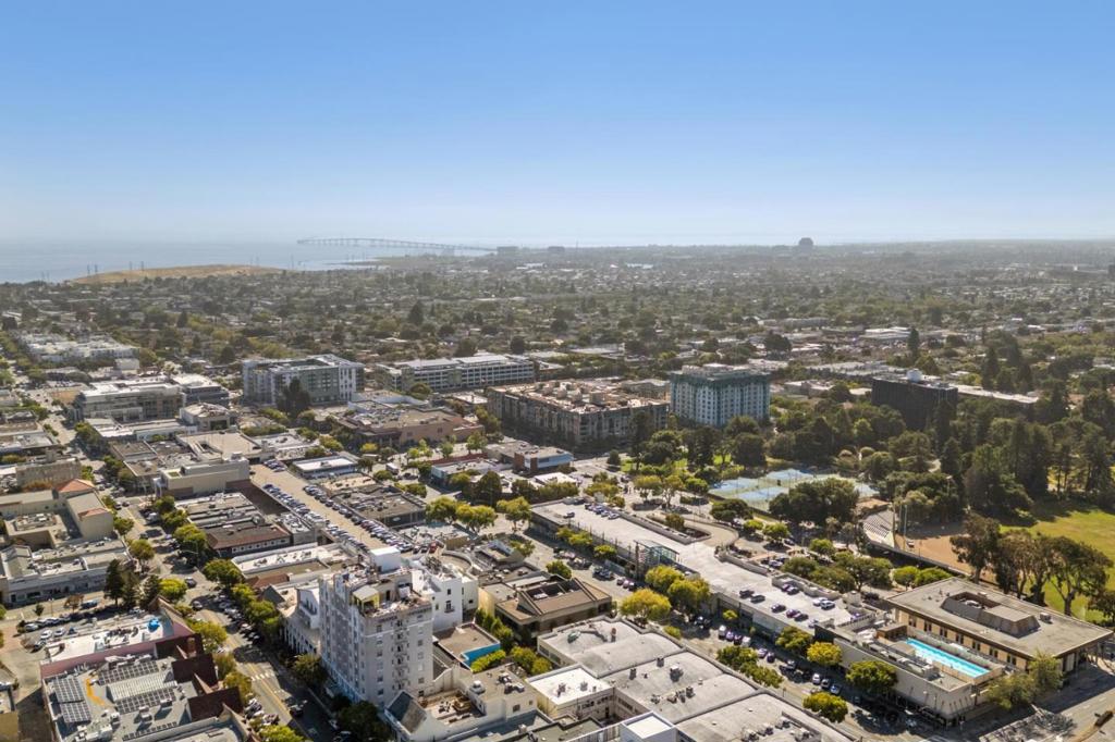 153 E 5th Avenue Property Photo 15