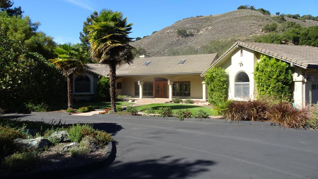 529 Corral De Tierra Road Property Photo 1