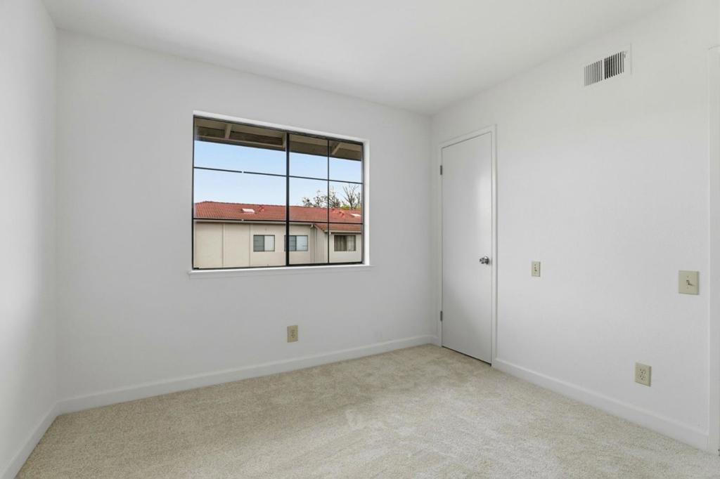 403 Kenbrook Circle Property Photo 14