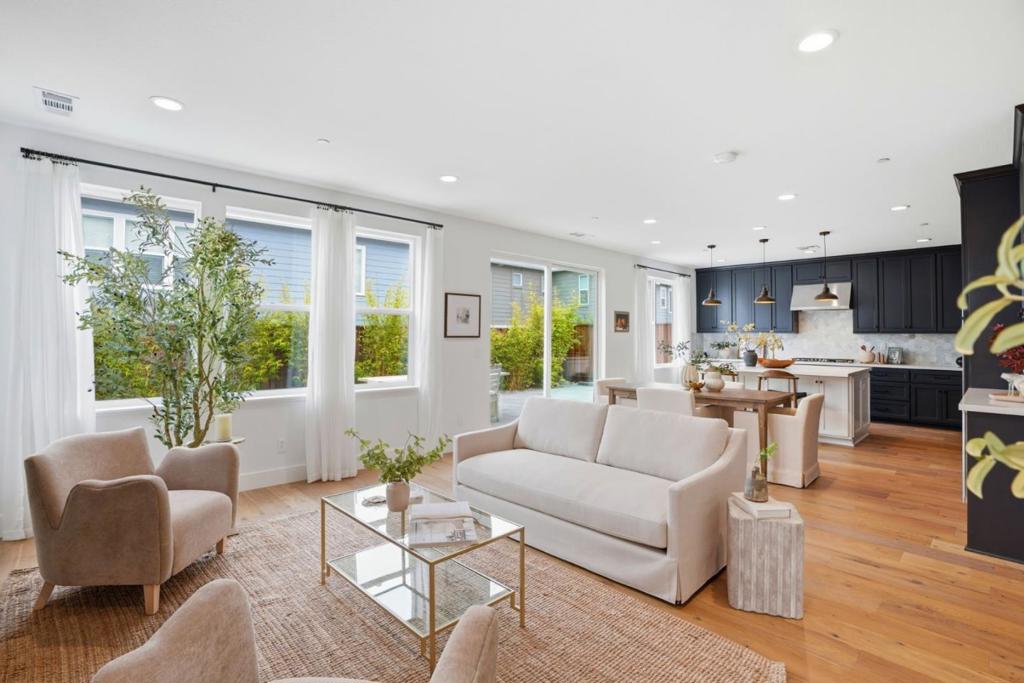 275 Skyview Drive Property Photo 11