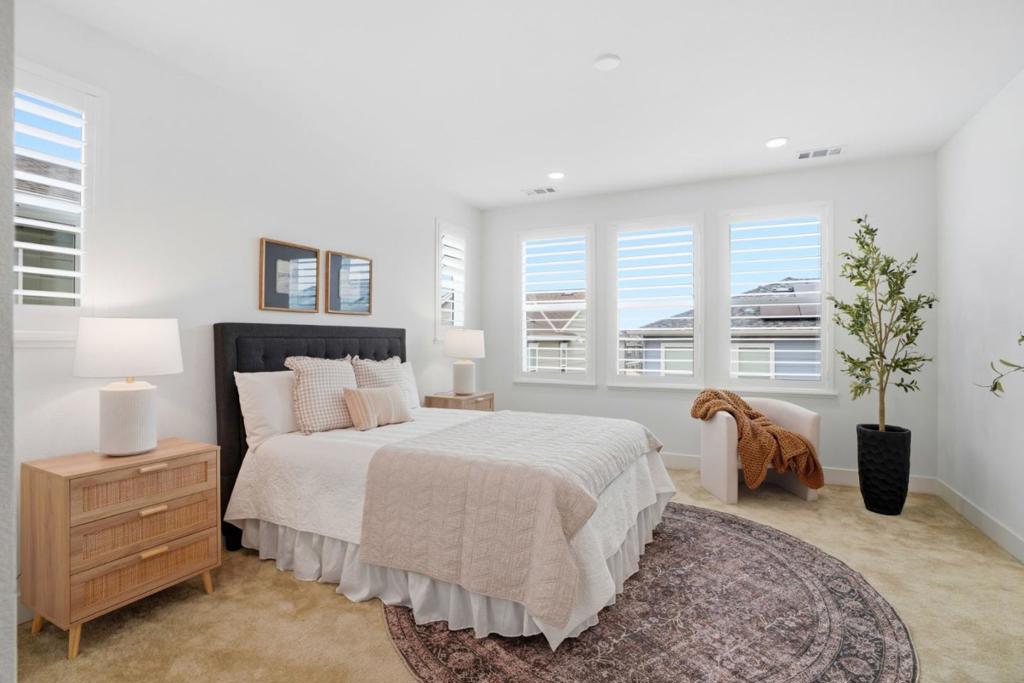 275 Skyview Drive Property Photo 28