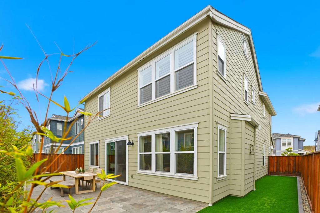 275 Skyview Drive Property Photo 45