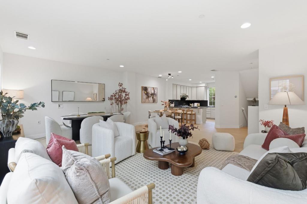 806 Sevin Terrace Property Photo 9