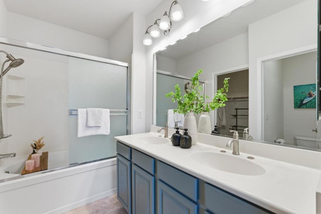 806 Sevin Terrace Property Photo 15