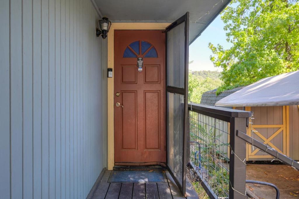 8394 Peek Circle Property Photo 7