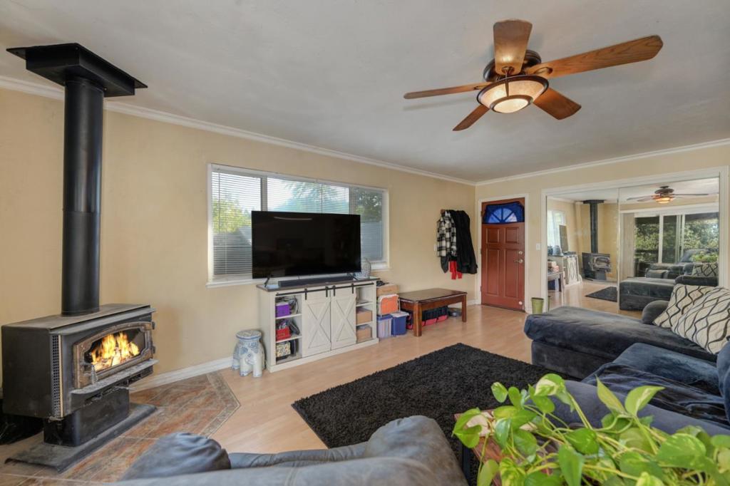 8394 Peek Circle Property Photo 12