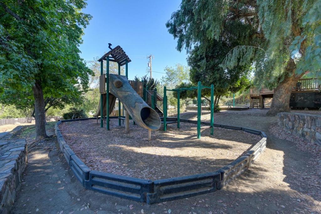 8394 Peek Circle Property Photo 64