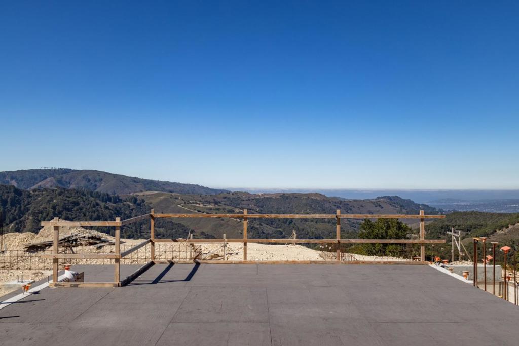 82 Chamisal Property Photo 7