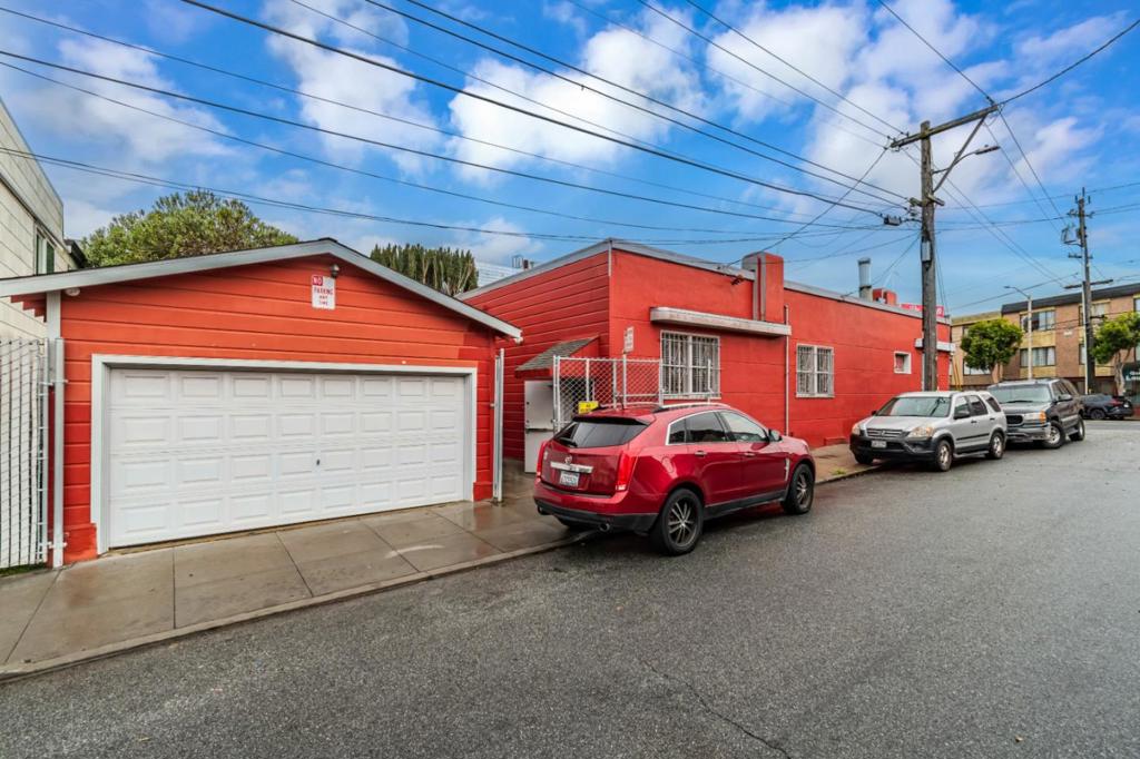 5740 Mission Street Property Photo 7