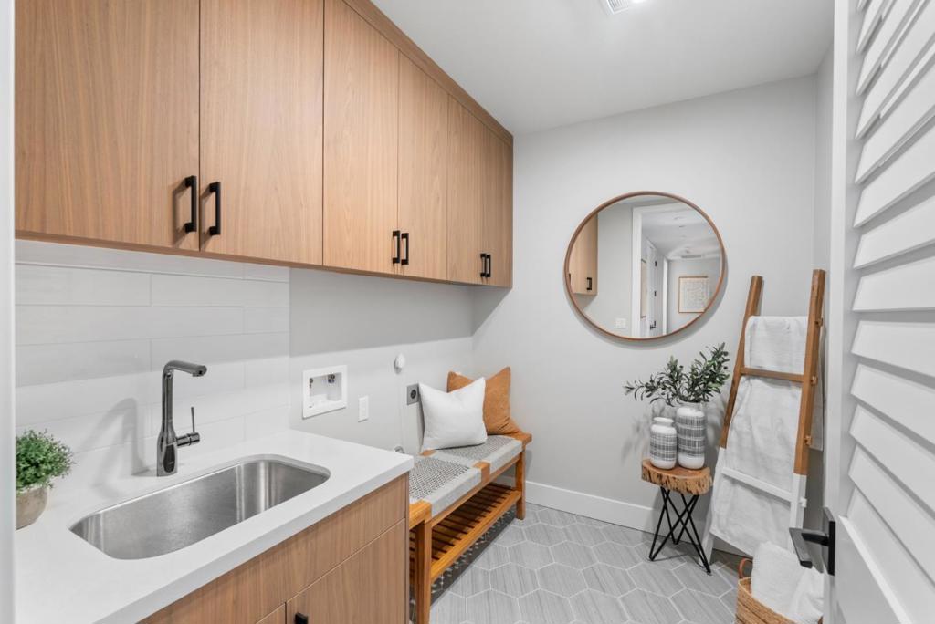 231 Hope Street Property Photo 32