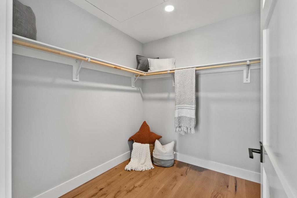 231 Hope Street Property Photo 42