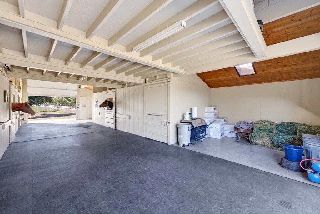 3485 Stable Lane Property Photo 5