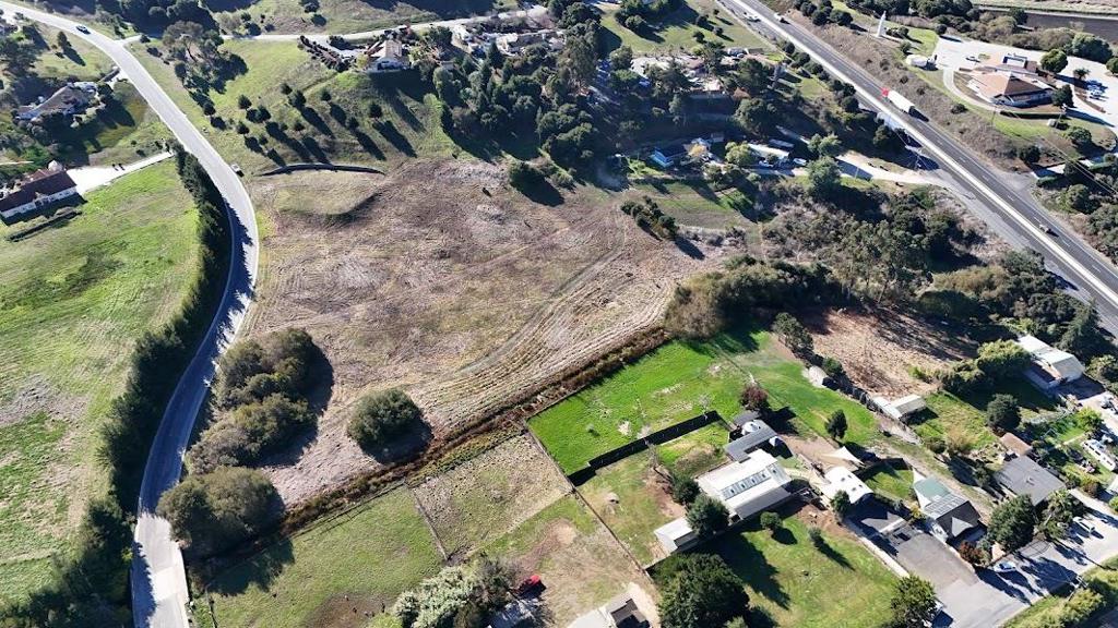 10706 Country Meadows Road Property Photo 3
