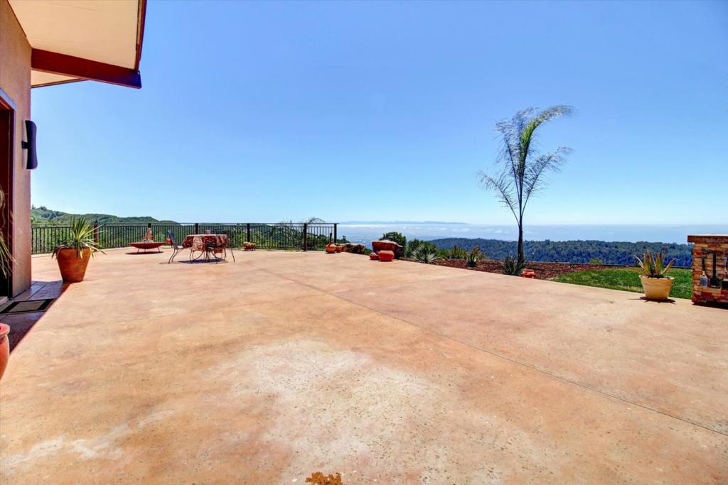 30005 Summit Road Property Photo 27
