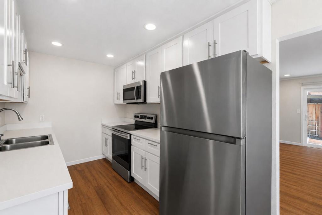 228 Union Avenue Property Photo 4