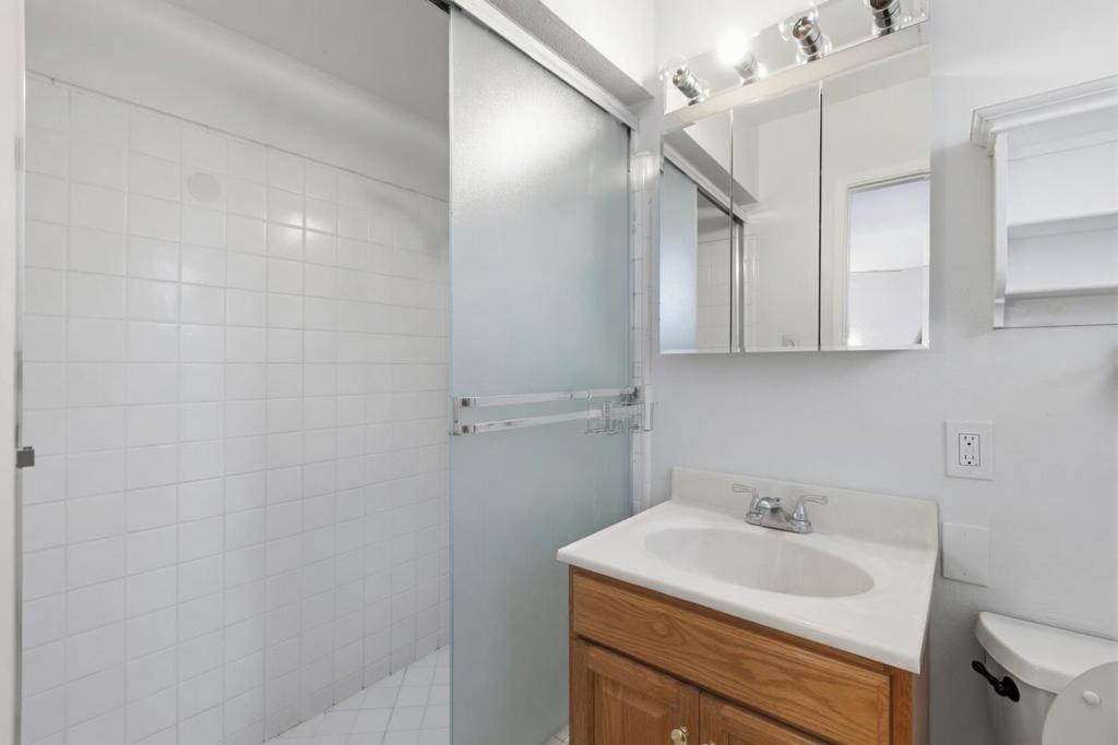 228 Union Avenue Property Photo 11