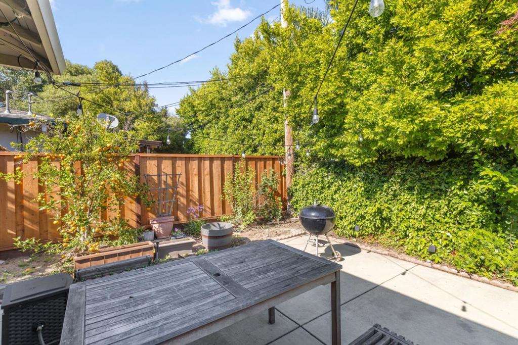 228 Union Avenue Property Photo 17