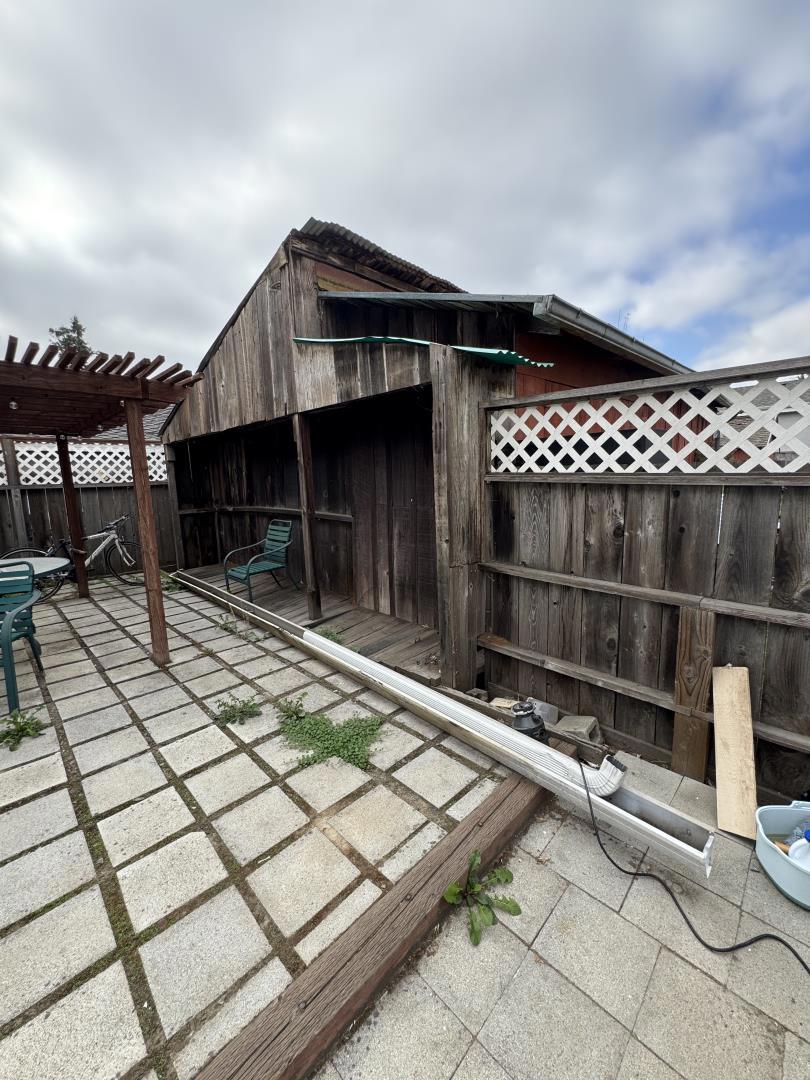22 S 10th Street Property Photo 7