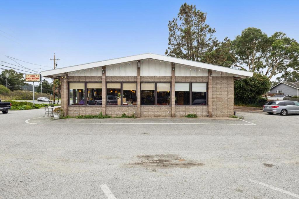 3048 Cabrillo Highway Property Photo 6