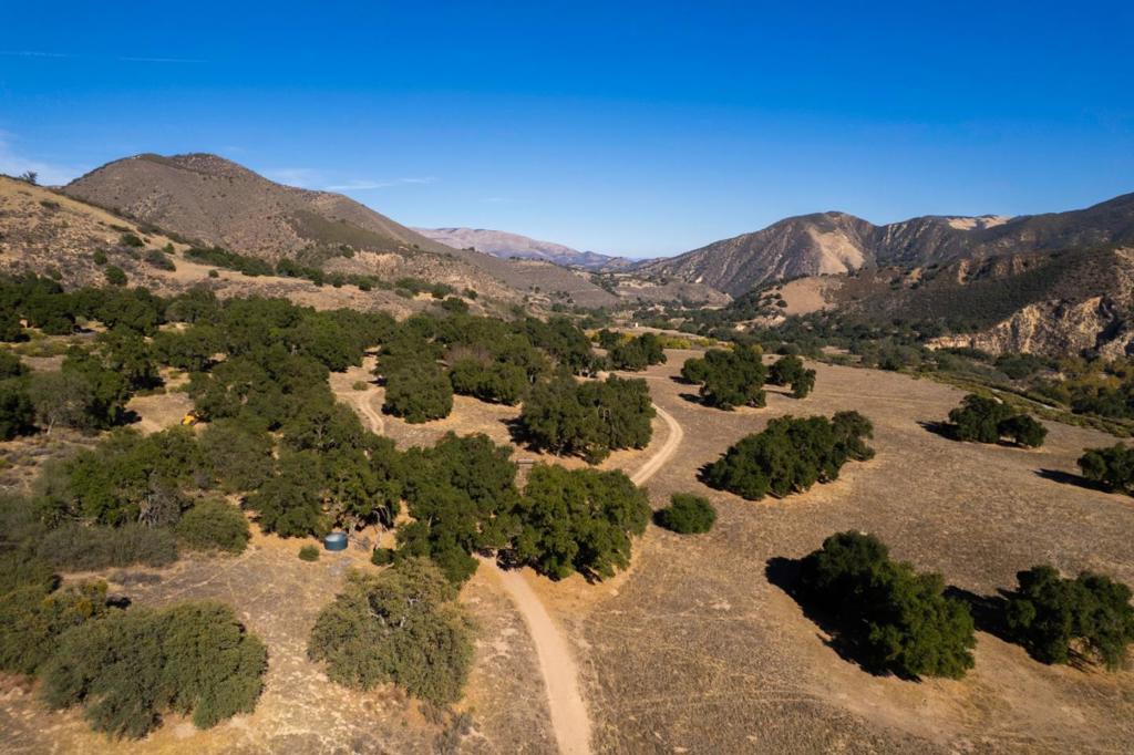 47275 Arroyo Seco Road Property Photo 8