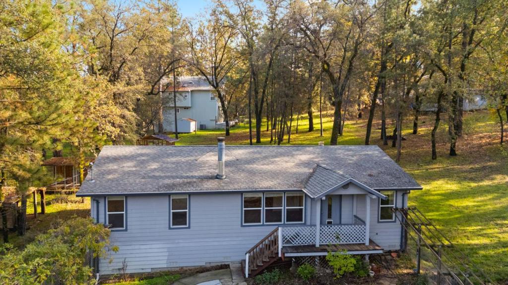 19307 Ferretti Road Property Photo 1