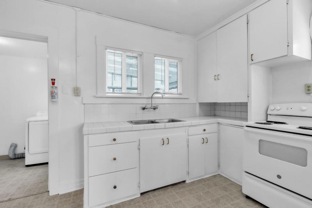 612 Central Avenue Property Photo 10