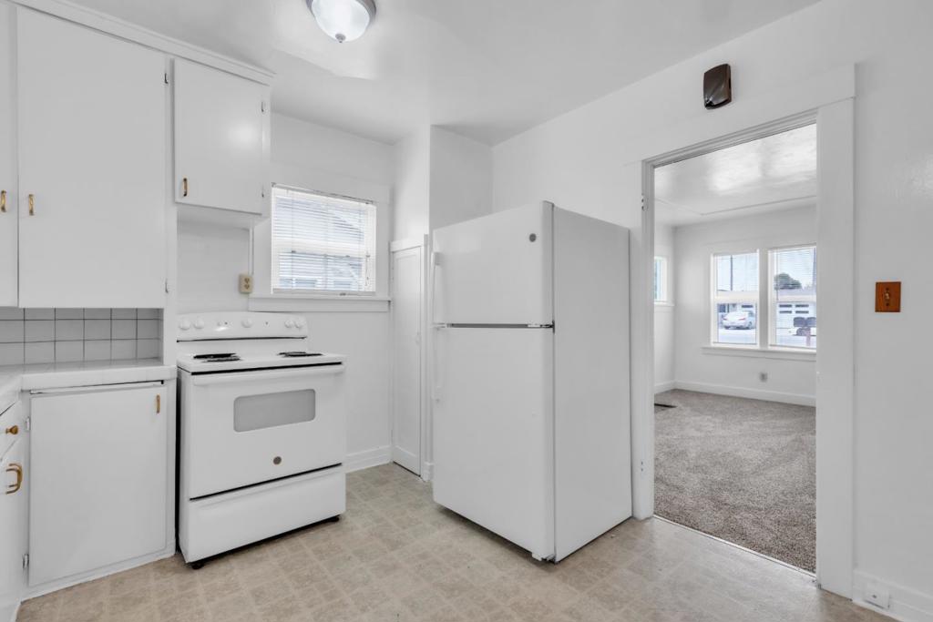 612 Central Avenue Property Photo 11